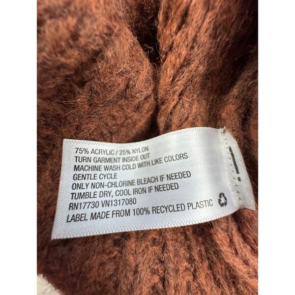 Universal Thread V-Neck Ribbed Fuzzy Soft Pullover Sweater Women's Size Small - Picture 5 of 6